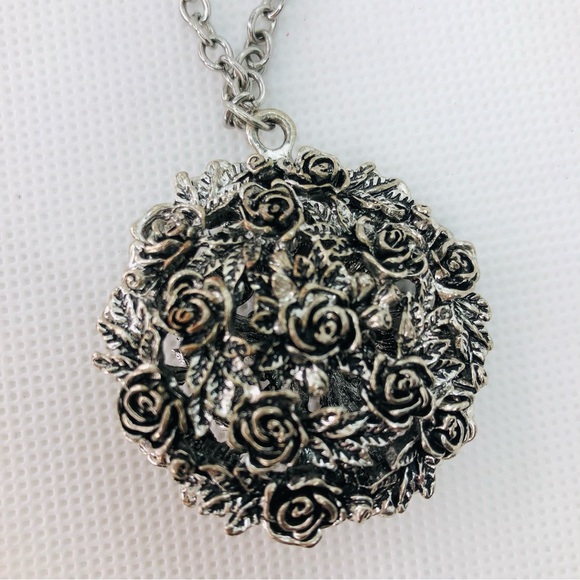 Silvertone Rose Flower Carved Pendant Boho Necklace 40" - Picture 4 of 8